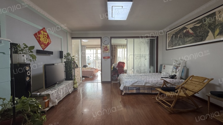 隆兴家园二手房实景图