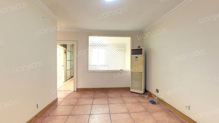 顺四条37号院二手房实景图