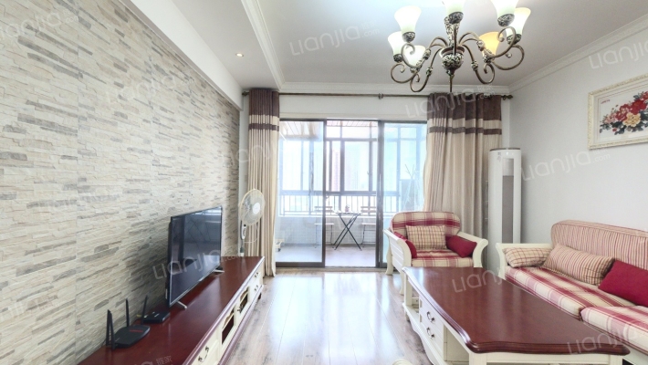 皇冠国际社区二期二手房实景图