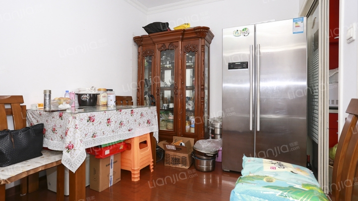 殷行路430弄二手房实景图