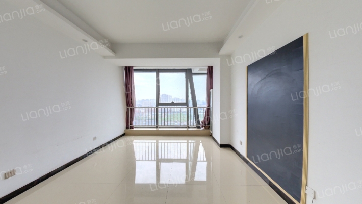 中储广场二手房实景图