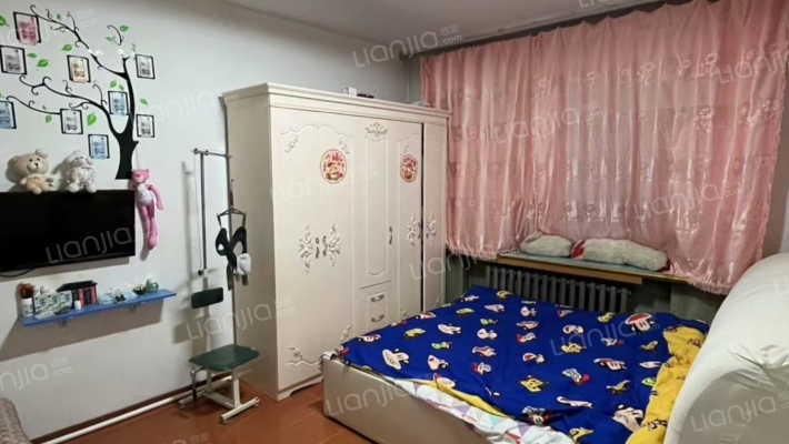 土产卫校综合楼二手房实景图