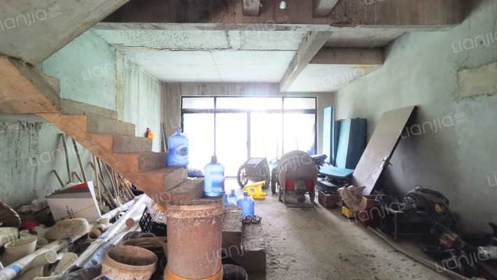 万科城B区别墅二手房实景图