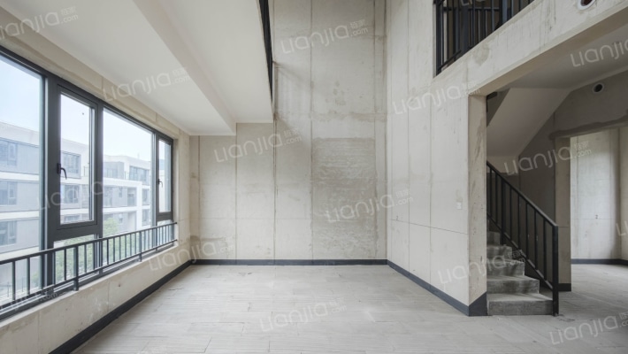 融创隐溪晓院3期二手房实景图