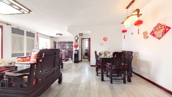 右外大街4号院二手房实景图