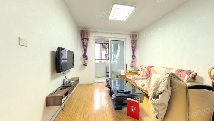 蓝海雅苑B区二手房实景图