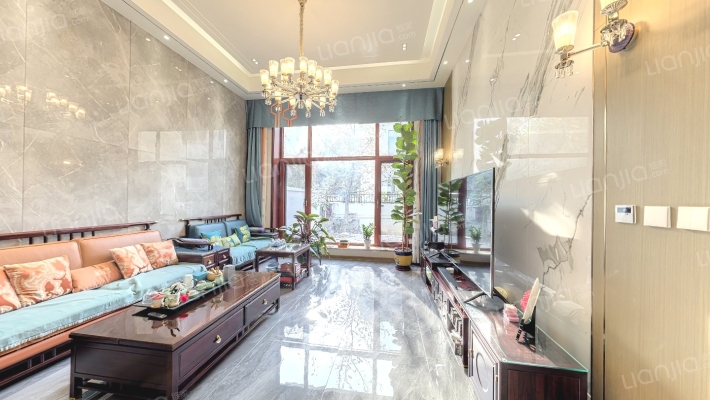 首府136栋二手房实景图