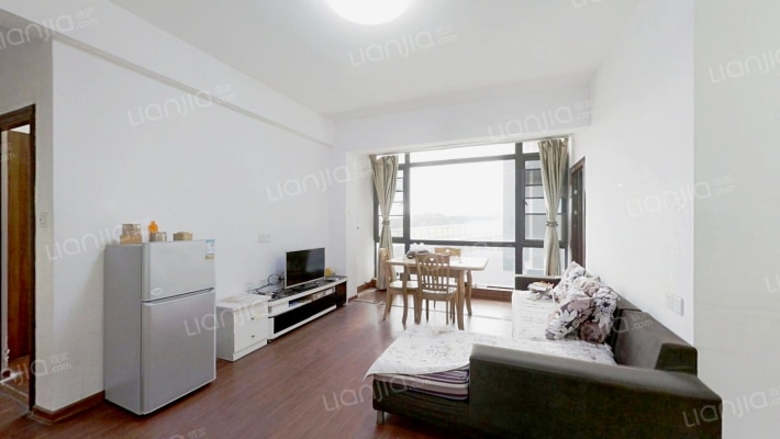 泉水湾三期二手房实景图