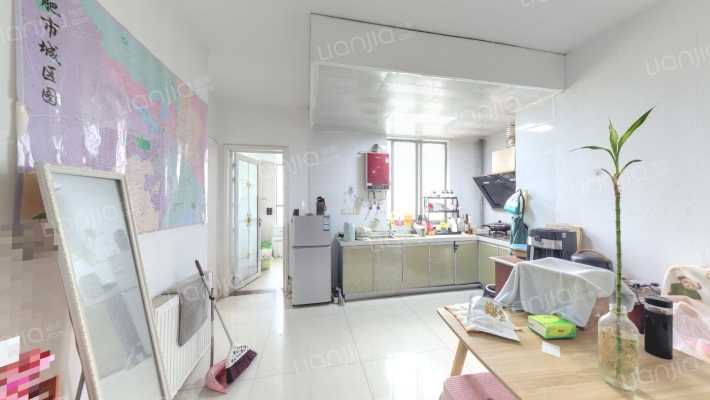 滨湖世纪城徽杰苑二手房实景图