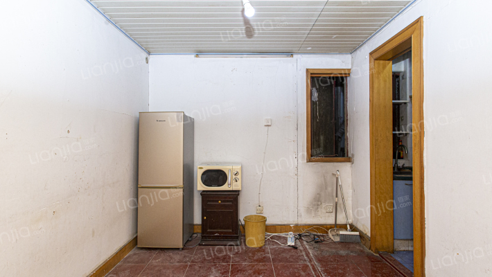 冶金大楼二手房实景图