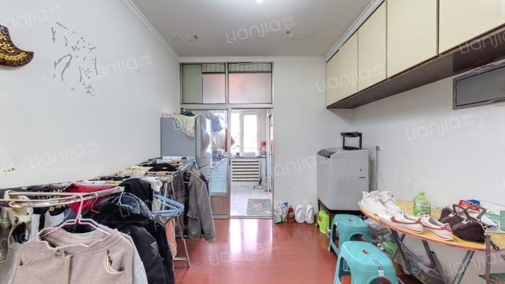 临湖社区二手房实景图