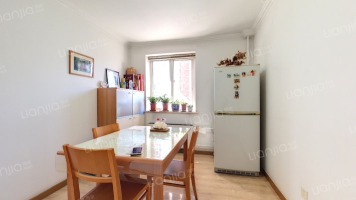 小关街二手房实景图