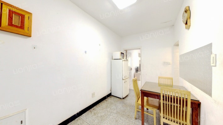 新工新村二手房实景图