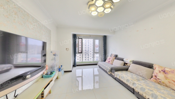 保利春天里二手房实景图