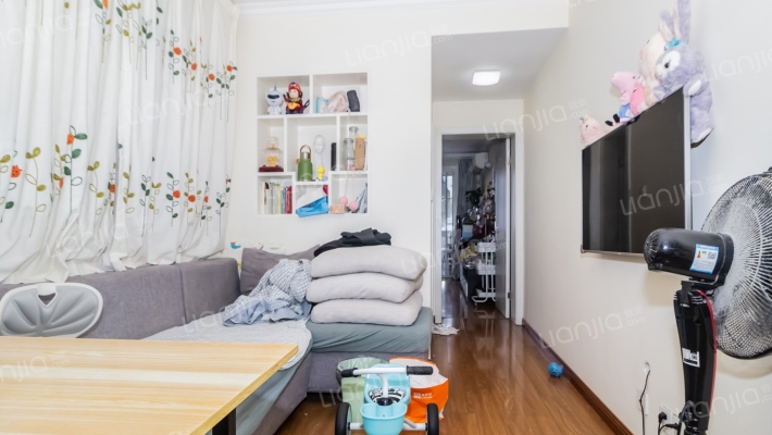 怡佳苑二手房实景图