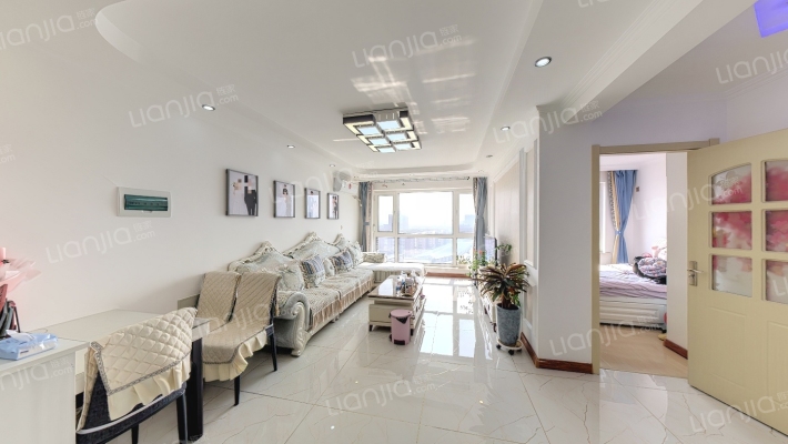 香槟橙郡二手房实景图