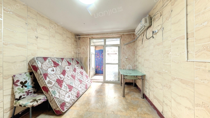 十中宿舍二手房实景图