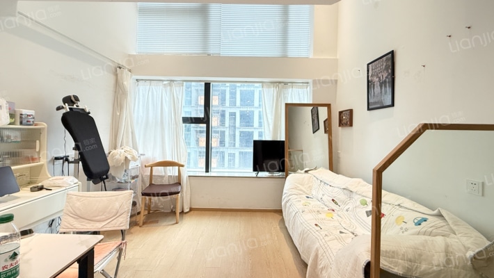 逸合中心二手房实景图
