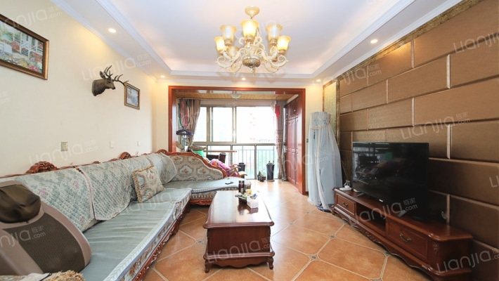 人盛钻石公寓二手房实景图