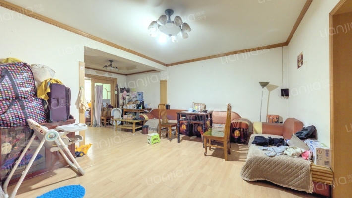 凌远花园二手房实景图