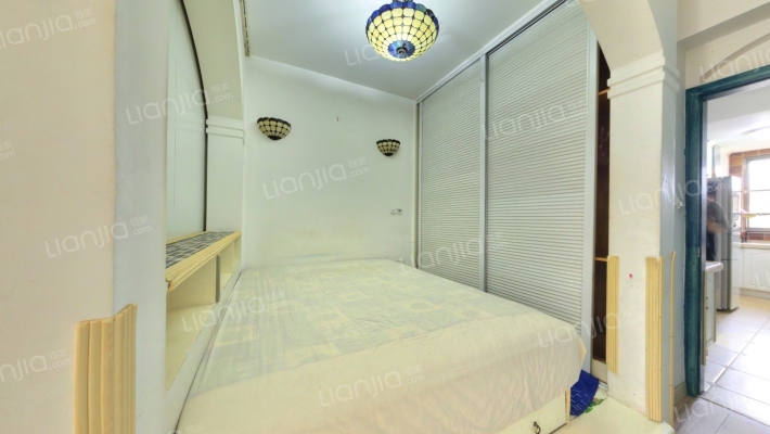 虹梅花苑二手房实景图