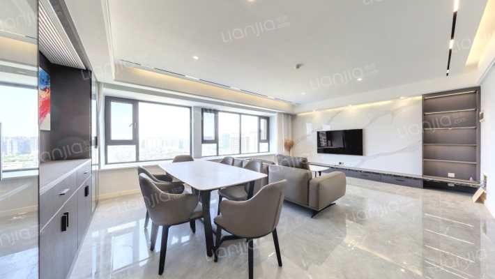 蓝花楹二手房实景图