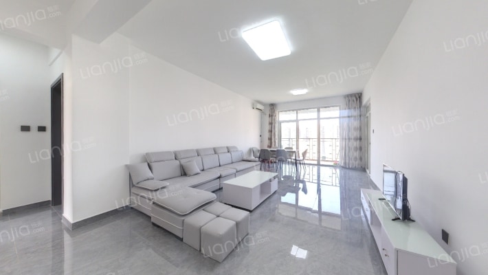 依云二手房实景图