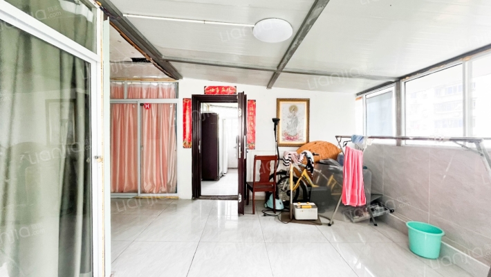 奥飞马二手房实景图