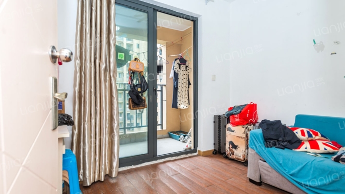 兰棠佳苑二手房实景图