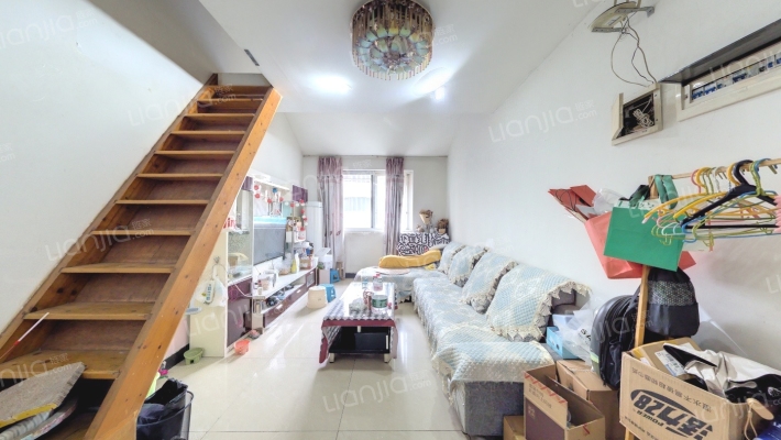 金银湾221号二手房实景图