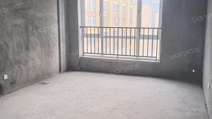 中鑫海广场二手房实景图