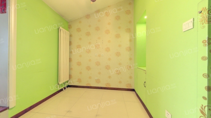 青塔秀园二手房实景图