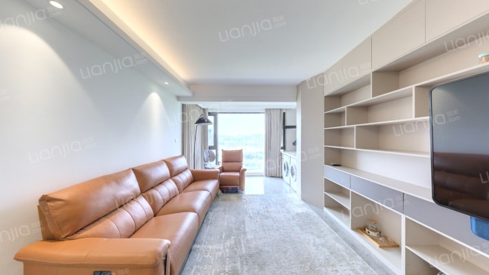 保利天汇二手房实景图