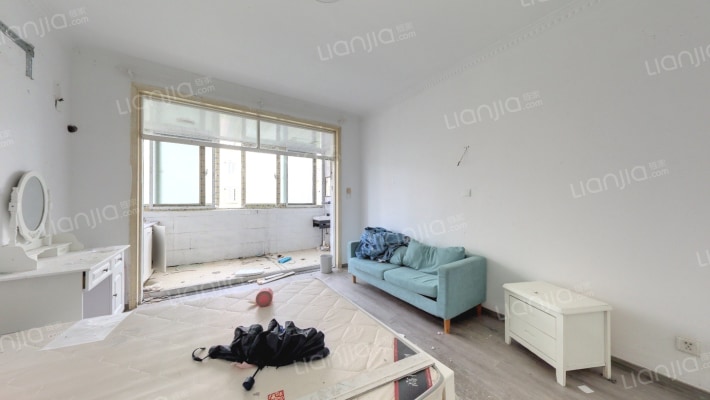 汇宝公寓二手房实景图