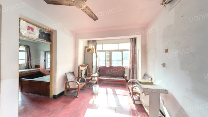 君岐新村二手房实景图