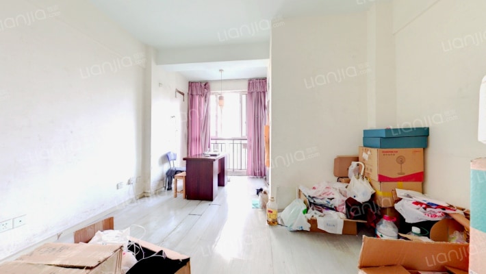 泰逸阳光二手房实景图