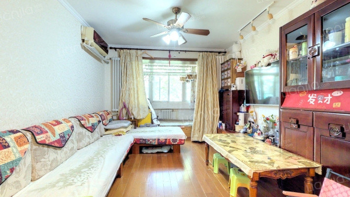 梅园二手房实景图