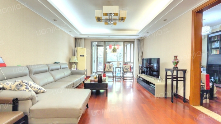 万科紫苑二手房实景图