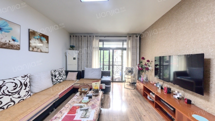 艺锦湾一期二手房实景图