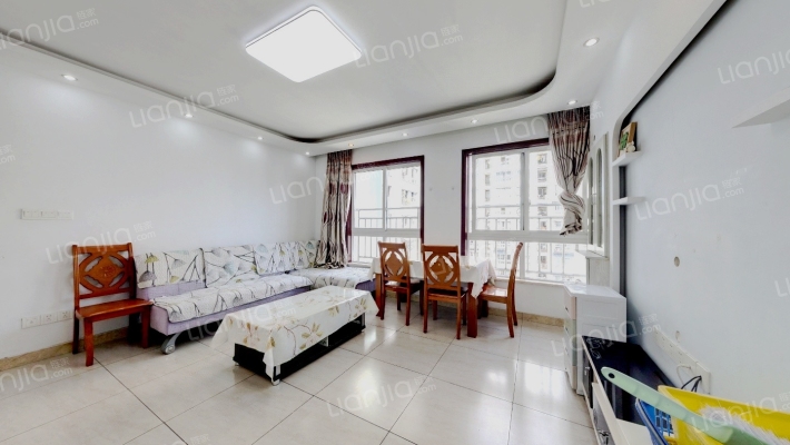 临江佳园二手房实景图