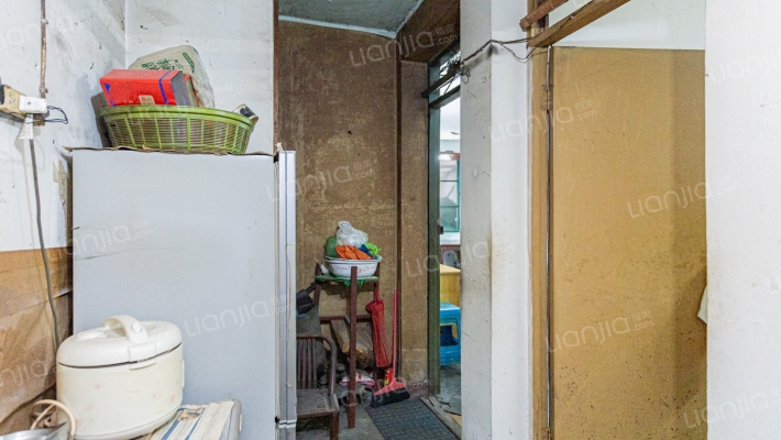 张杨路370弄二手房实景图