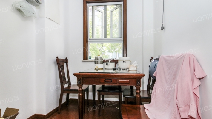 万春小区二手房实景图