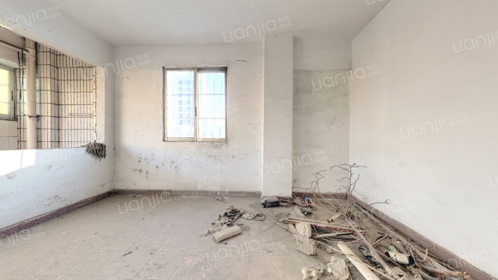 高明大道东608号二手房实景图