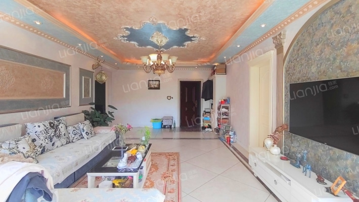 公园湖畔小区二手房实景图