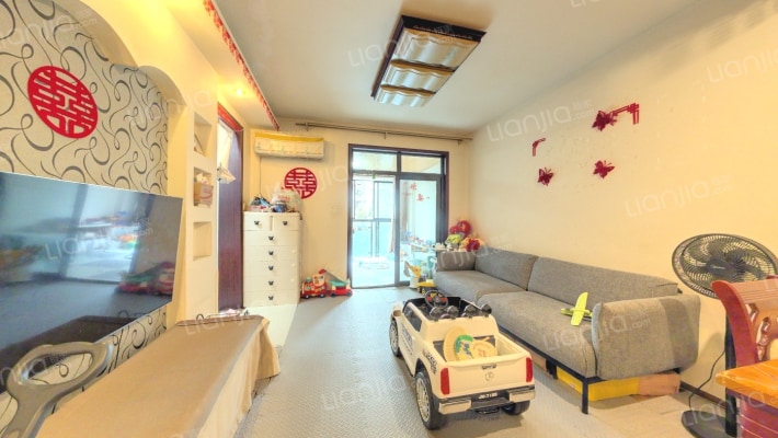 上行锦绣二手房实景图