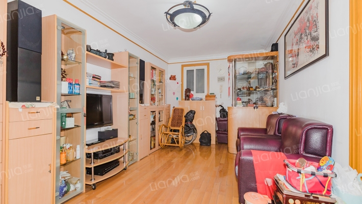 虹桥路400弄二手房实景图