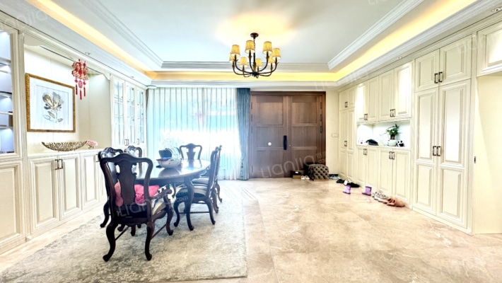 阅山墅二手房实景图