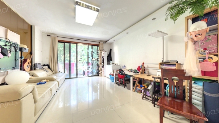 湖畔天城二手房实景图