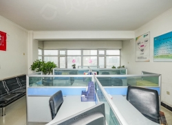 整租·新疆维吾尔自治区地质矿产勘查开发局宿舍西苑 4室2厅 南/北_新疆维吾尔自治区地质矿产勘查开发局宿舍西苑租房