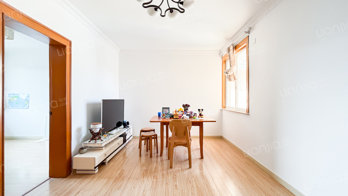 东泉新村二手房实景图